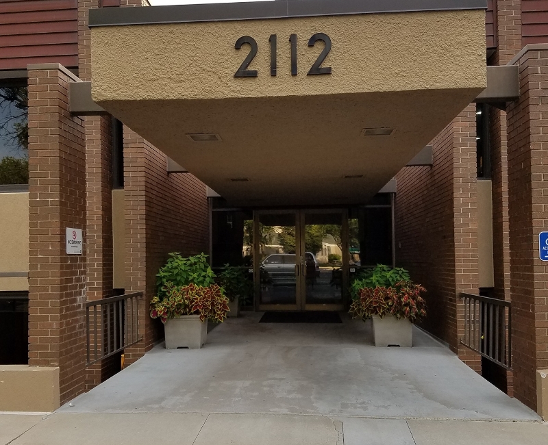 Outside view of Rochester Minnesota dental office building